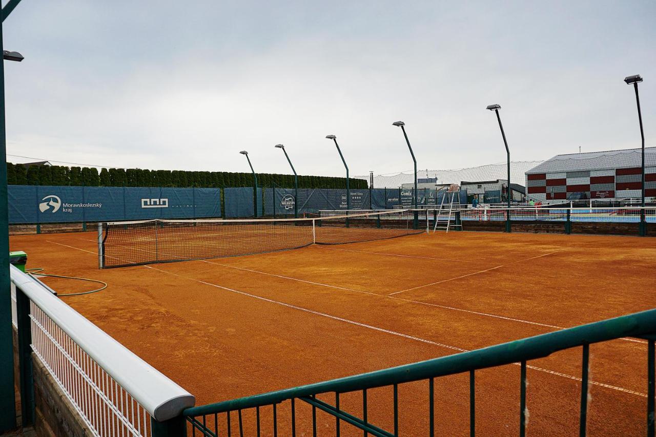 Tennishill Havířov المظهر الخارجي الصورة